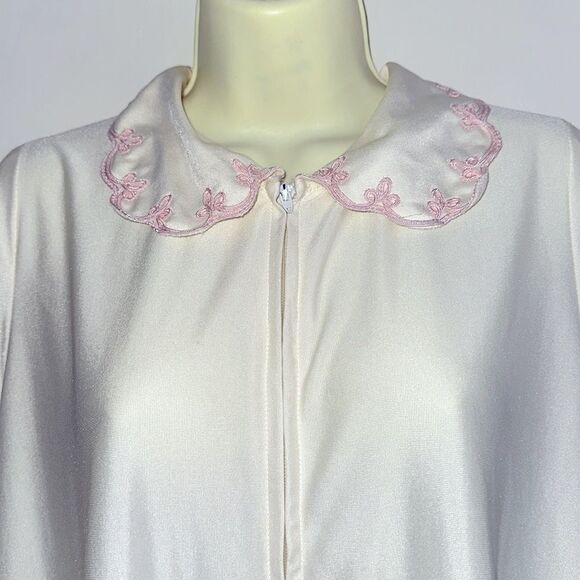 Vintage Robert Chiha-Rosenfeld off white Qiana nylon long zip front kaftan robe - Picture 3 of 10